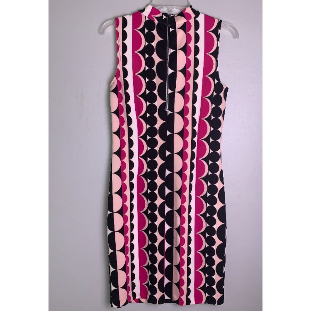 Vince Camuto Retro Print Scuba Sheath Dress - Picture 4 of 7